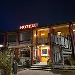 Motell Sandmoen Bed & Breakfast, Free Parking