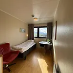 Motell Sandmoen Bed & Breakfast, Free Parking