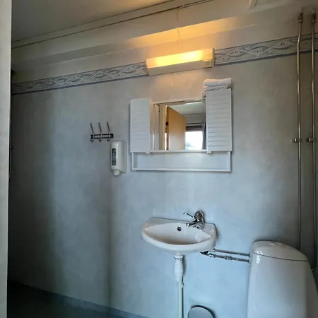 Sandmoen Bed & Breakfast, Free Parking 汽车旅馆 2*