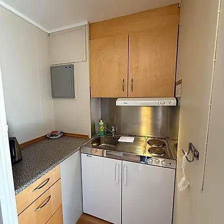 Sandmoen Bed & Breakfast, Free Parking موتيل