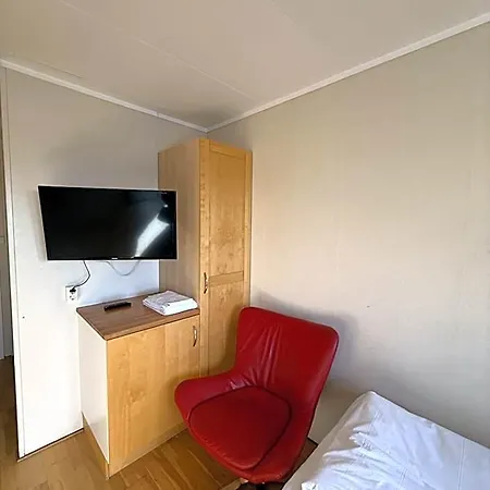 موتيل Sandmoen Bed & Breakfast, Free Parking