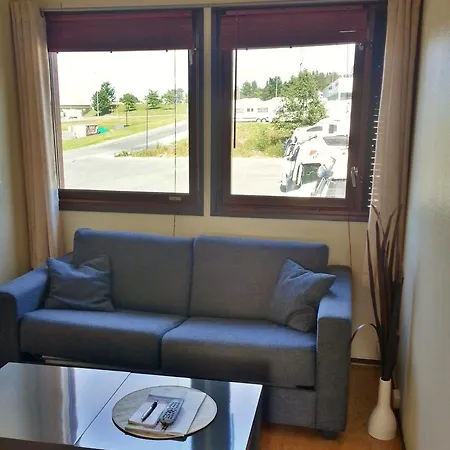 汽车旅馆 Sandmoen Bed & Breakfast, Free Parking 2*
