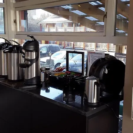 Μοτέλ Sandmoen Bed & Breakfast, Free Parking 2*