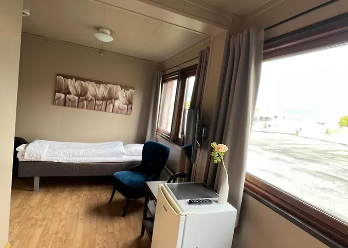 Sandmoen Bed & Breakfast, Free Parking