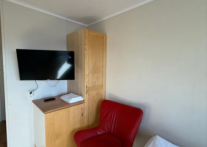 Sandmoen Bed & Breakfast, Free Parking