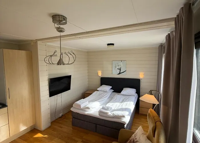 Sandmoen Bed & Breakfast, Free Parking Motell 2*