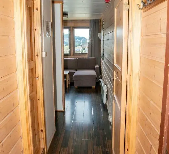 Motell Sandmoen Bed & Breakfast, Free Parking