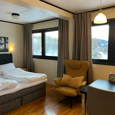 Sandmoen Bed & Breakfast, Free Parking 모텔 2*