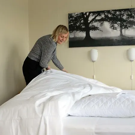 Motel Sandmoen Bed & Breakfast, Free Parking